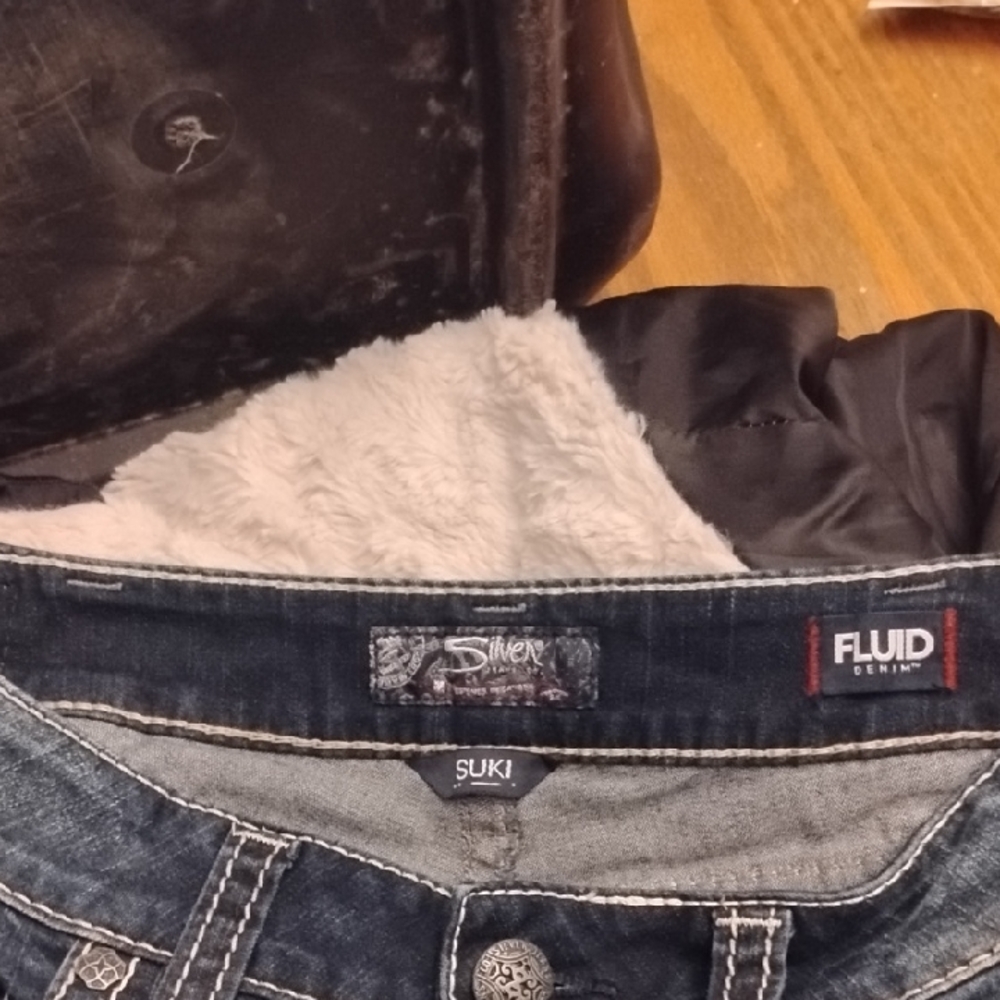 Silver Jeans Suki Mid Slim Bootcut